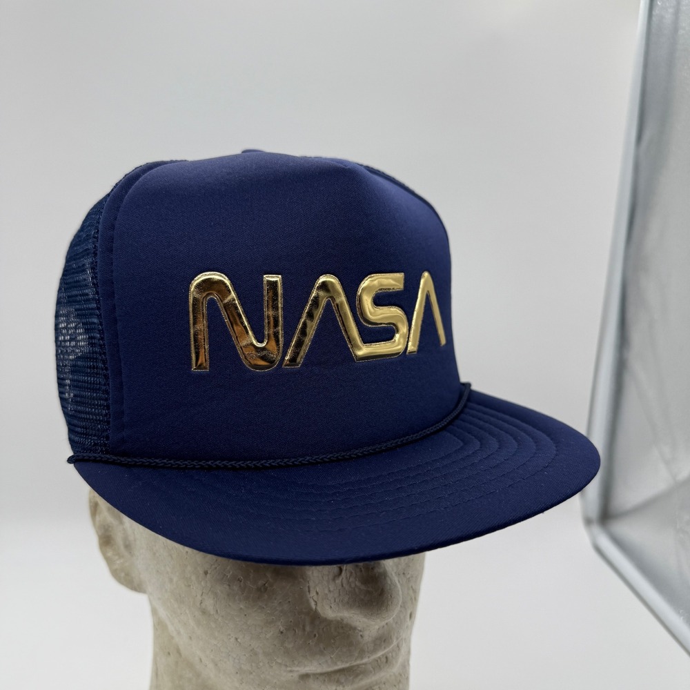 Vintage NASA Trucker Rope Hat Navy Blue Gold Foil Logo Mesh Snapback Cap